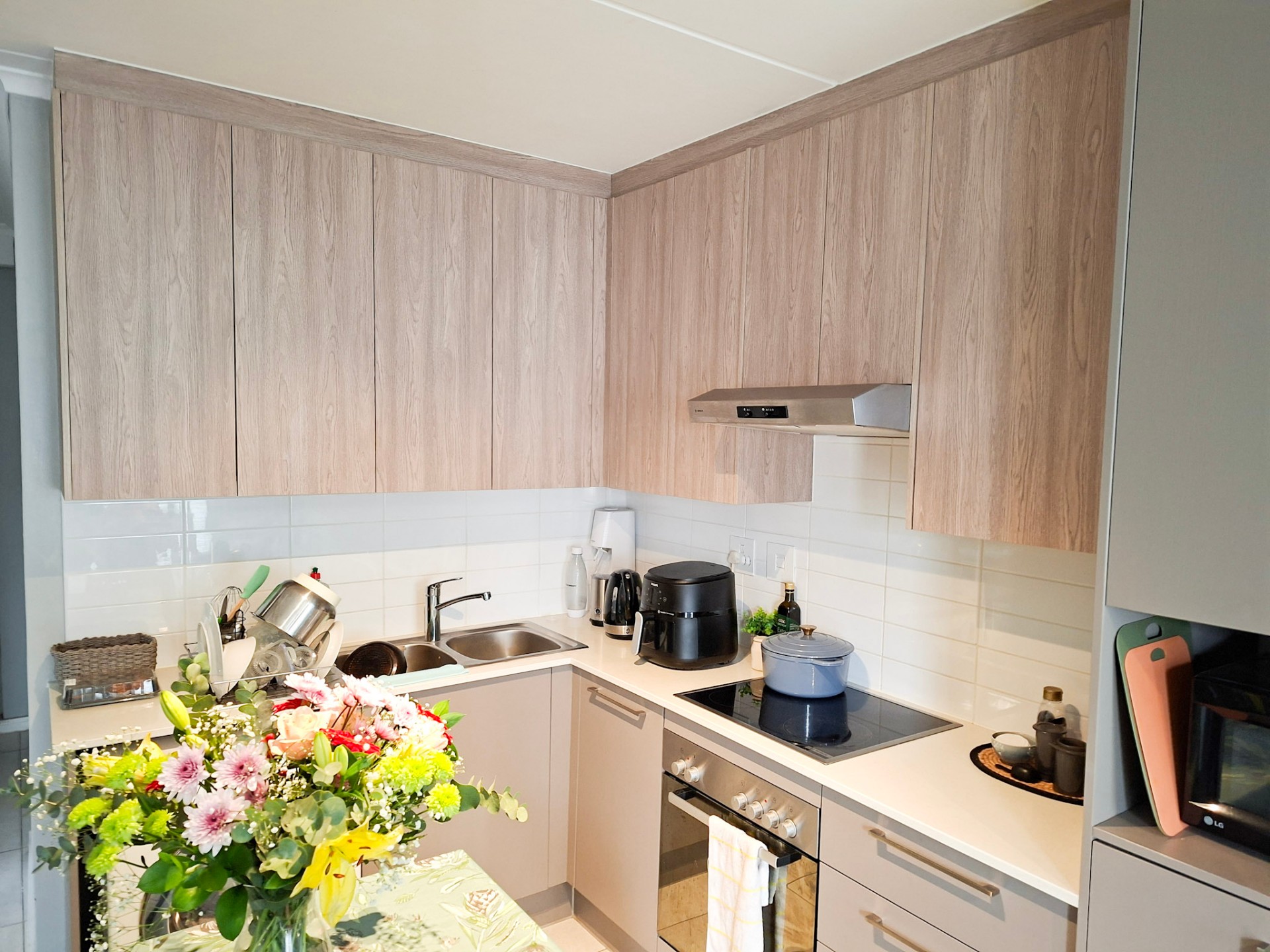 Kitchen with oven and hob